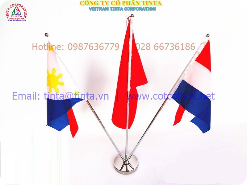 Sản phẩm đế cờ ba lá inox là lựa chọn quà tặng ý nghĩa, phù hợp cho sự kiện, hội nghị và các buổi lễ trang trọng của doanh nghiệp