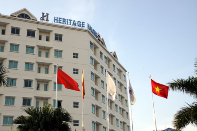 Đánh giá chất lượng cột cờ inox cho khách sạn