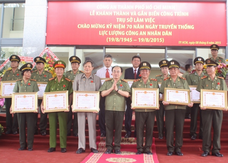 lễ Khánh thành trụ sở công an thành phố Hồ Chí Minh 