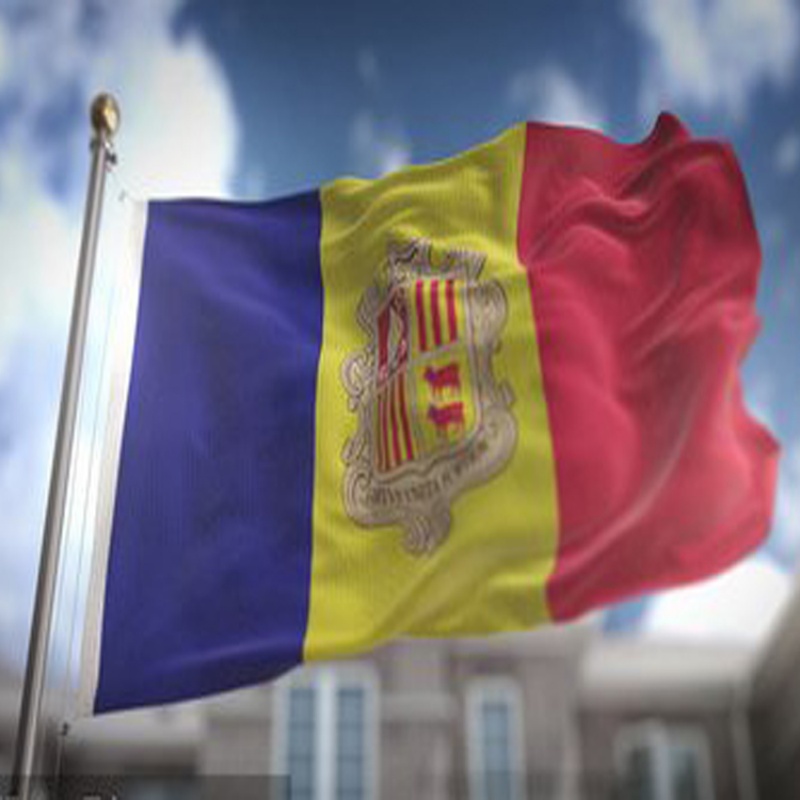 Lá cờ Andorra giá rẻ tại HCM.Cờ có ba màu đứng: màu xanh biển, vàng, và đỏ với huy hiệu Andorra ở giữa