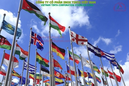 Cột cờ bằng inox có đặc điểm gì?