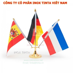 Cột cờ văn phòng được dùng nhiều nhất loại nào