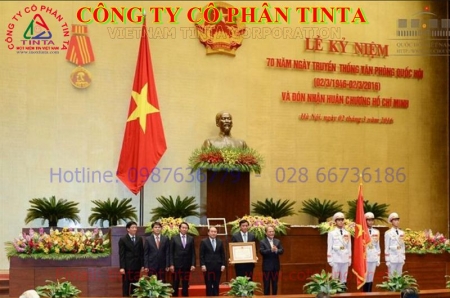 Cột cờ văn phòng và những lợi ích mà nó mang lại.