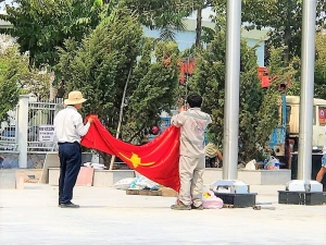 CỘT CỜ INOX ĐIỀU KHIỂN REMOTE GIẢI PHÁP HIỆN ĐẠI ĐẲNG CẤP CAO