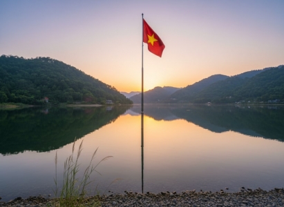 Cột Cờ Inox Không Gỉ Ngoài Trời – Bền Bỉ Và Chịu Mọi Thời Tiết