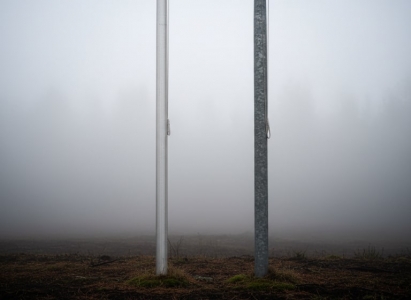 Nên Chọn Cột Cờ Inox Hay Sắt Mạ Kẽm Để Tối Ưu Độ Bền